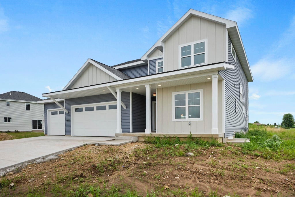 4066 Eagle Mound Pass, Windsor