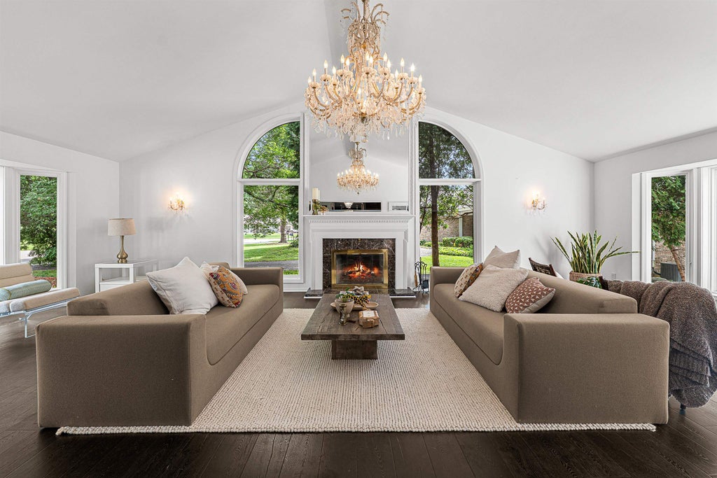 1120 Lake Shore Drive, Beaver Dam