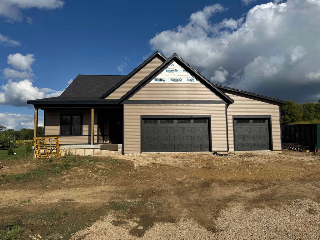 925 Hay Creek Trail, Reedsburg