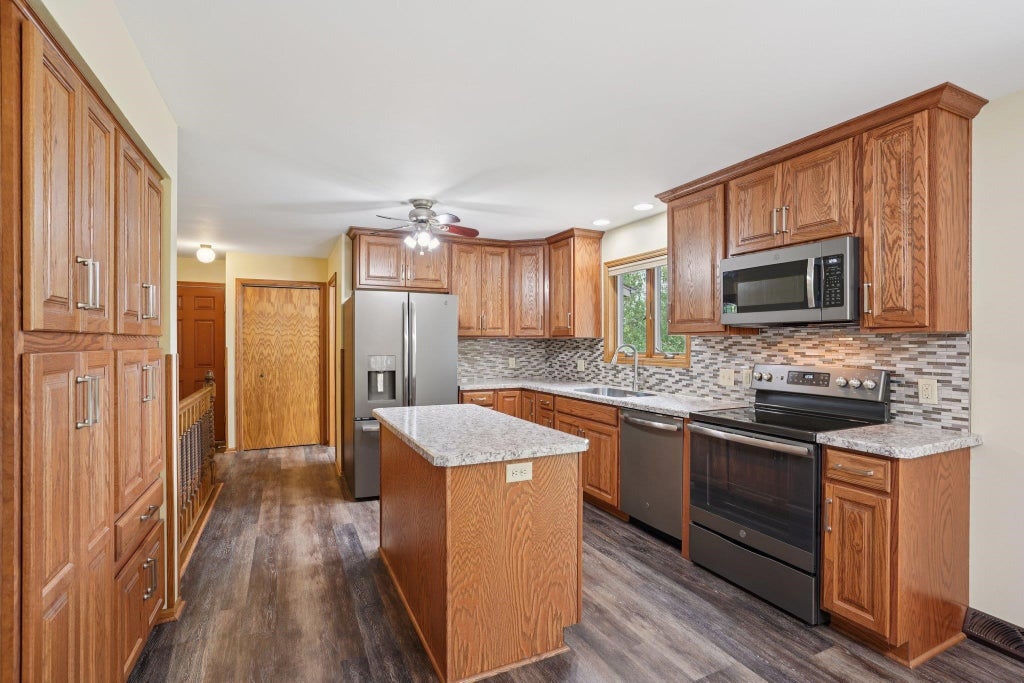 1624 Lueders Road, Sauk City