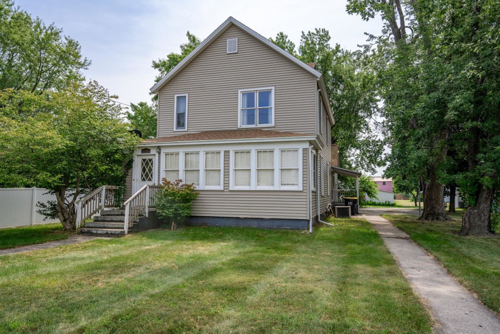 420 E Monroe Street, Mauston