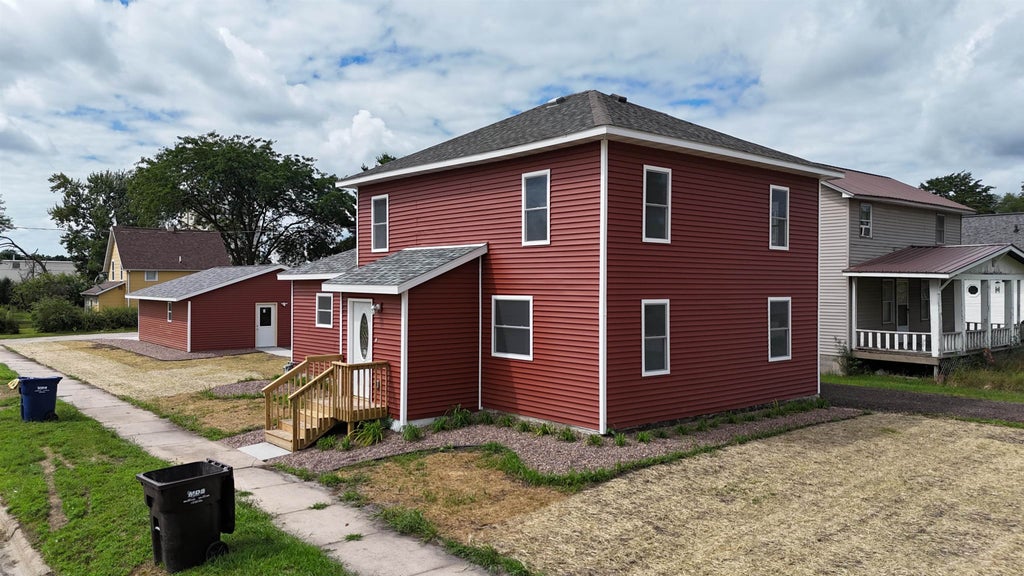 616 East Avenue, Sparta