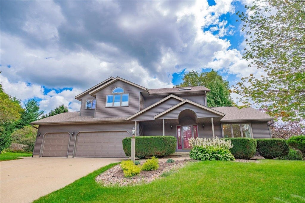 633 Diana Drive, Verona