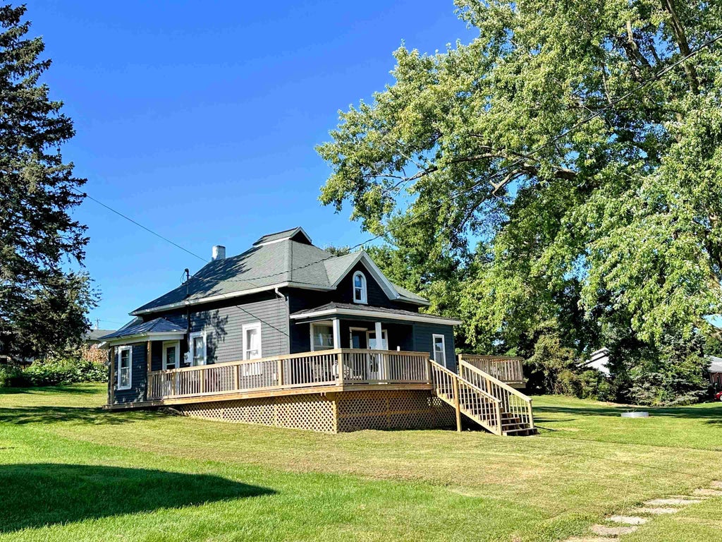 105 Sheridon Road, Eastman