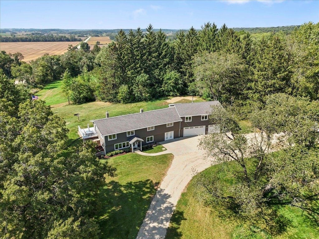 7814 County Road A, Montrose