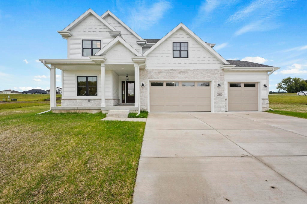2019 Wellington Place, Cottage Grove