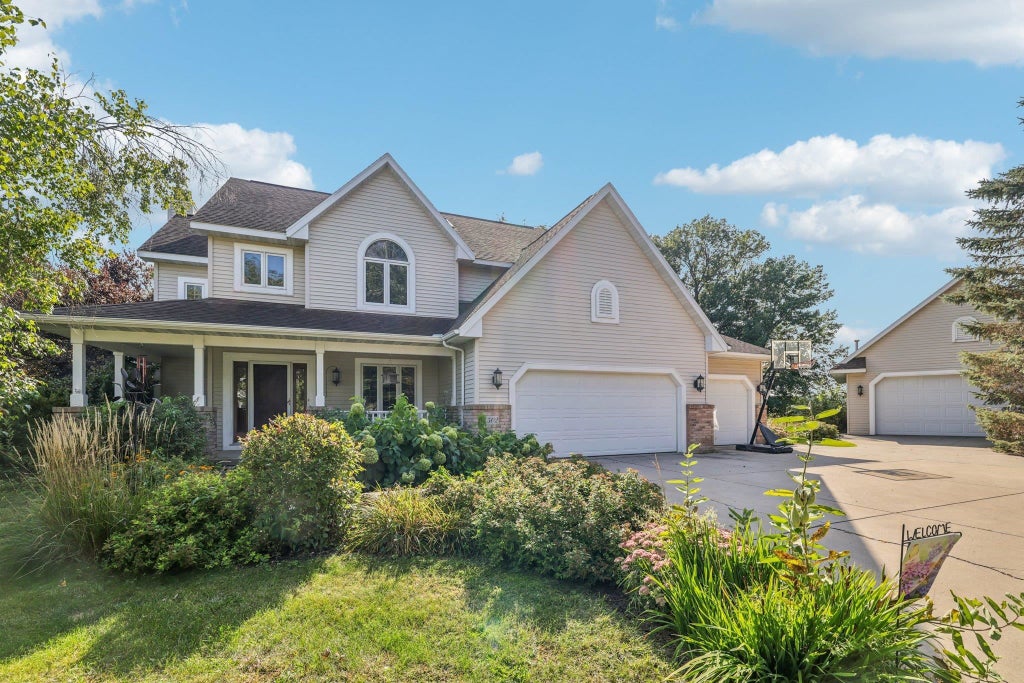 502 Meadowlark Lane, Portage