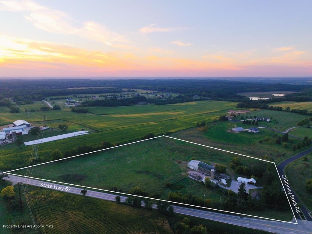 W397 S11030 Chimney Rock Road, Eagle
