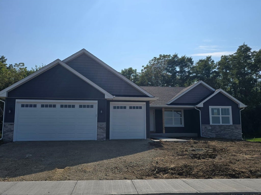 947 Harsevoort Way, Clinton