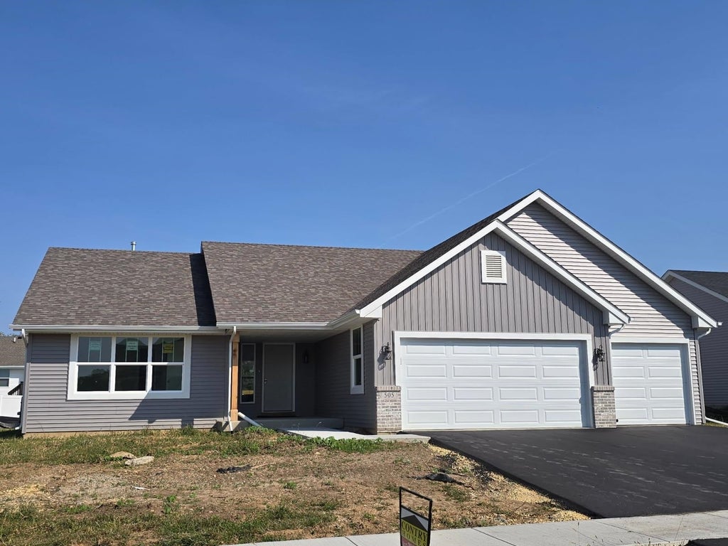 505 Jensen Drive, Clinton