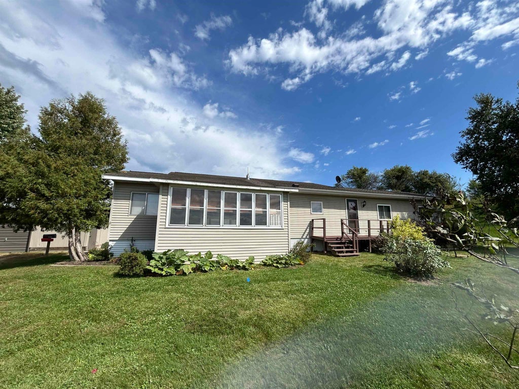 26990 Us Highway 14e, Richland