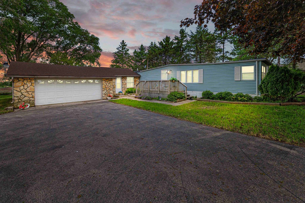 N10678 Us Highway 151, Calumet