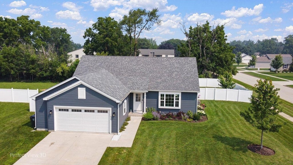 408 Savannah Drive, Walworth