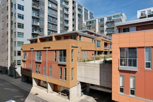 Photo of Listing #1996545