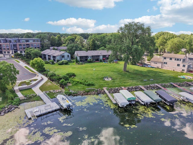 Photo of Listing #2003715