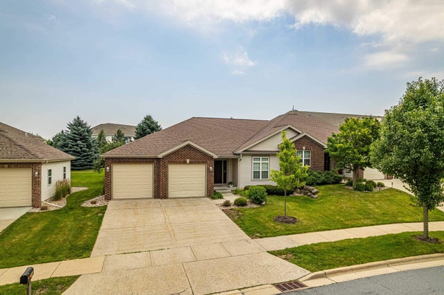 Photo of Listing #2003779