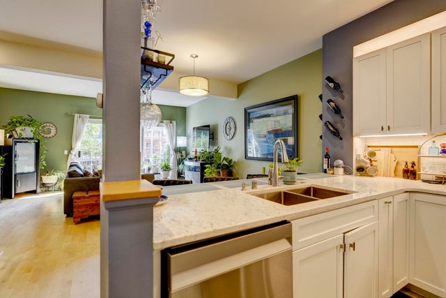 Photo of Listing #2004732