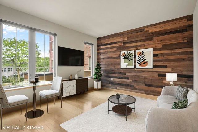 Photo of Listing #2007156