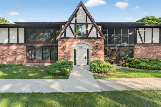 Photo of Listing #2008467