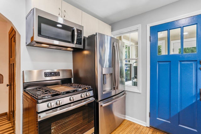 Photo of Listing #2001027