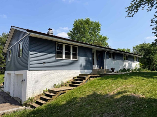 Photo of Listing #2002252