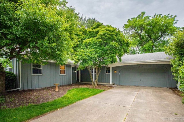 Photo of Listing #2002367