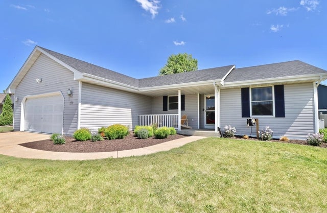 Photo of Listing #2002770