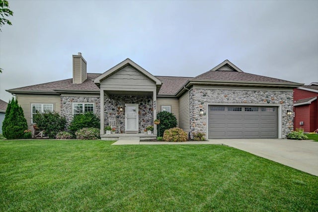 Photo of Listing #2002908