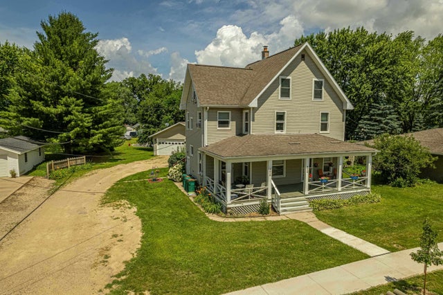 Photo of Listing #2003437