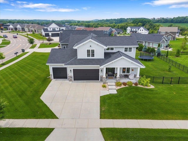 Photo of Listing #2003805