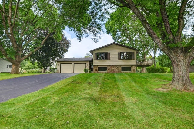 Photo of Listing #2004150