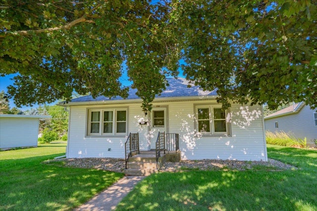 Photo of Listing #2004230