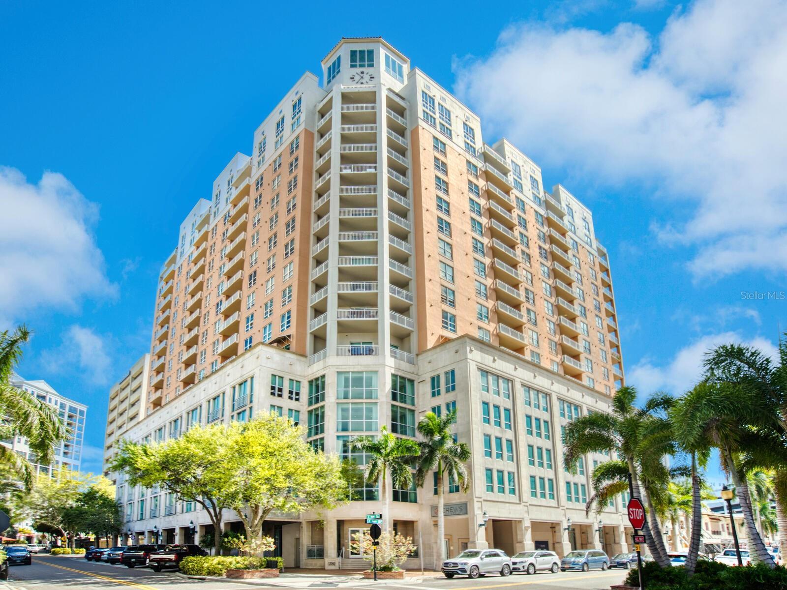 1350 Main Condos 2 Listings for Sale 1350 Main St Sarasota, FL
