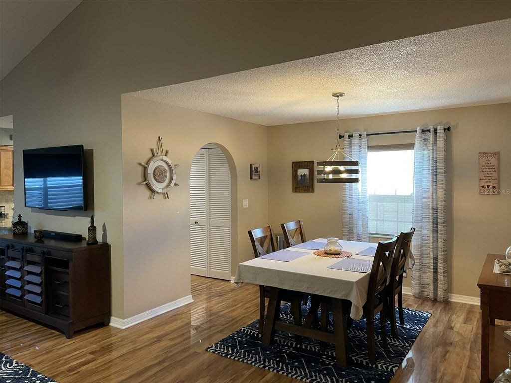 100 East Oak Terrace Dr E3, LEESBURG LEESBURG COACH HOUSES AT LEESBURG