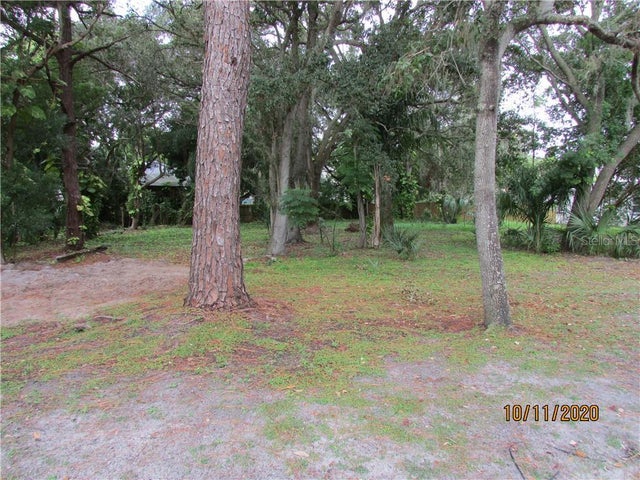 Photo of Listing #U8101237
