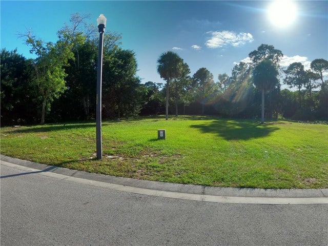 Photo of Listing #U8105758