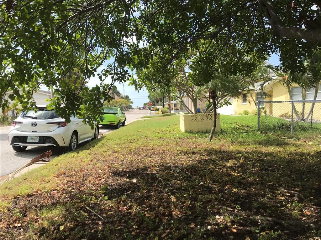 Photo of Listing #U8120173