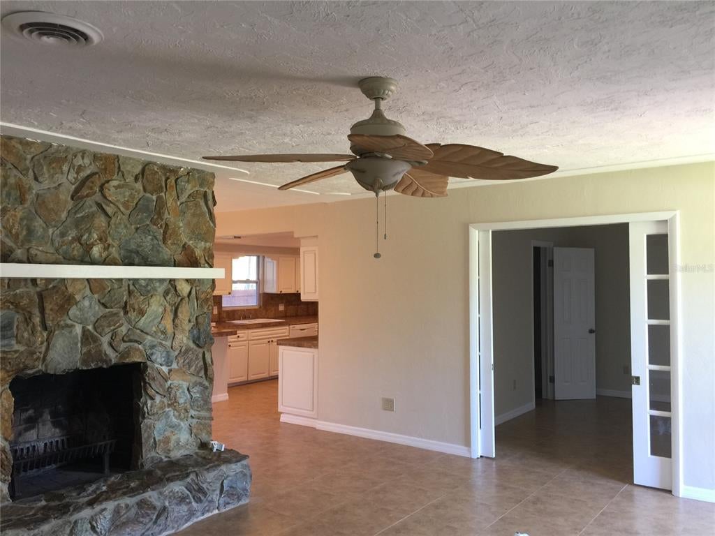 2523 Grove Street Sarasota Fl Mls A4502916 Buysarasota Com