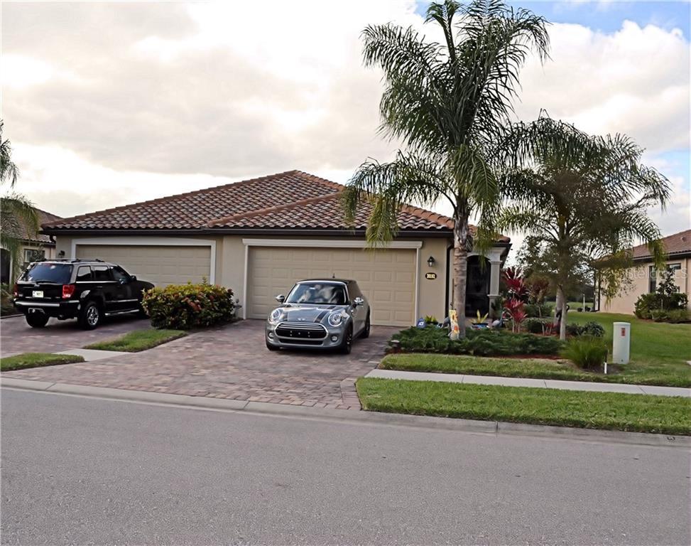 Photo of Listing #T3283744