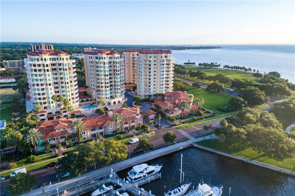 VINOY PLACE CONDO Condominium Available For 2970000 555 5th Avenue