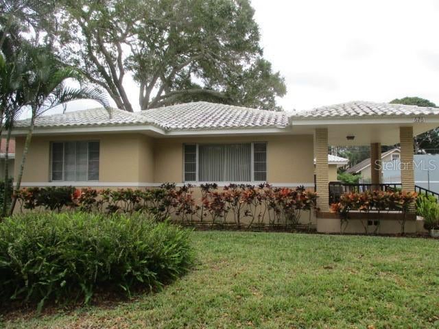 Photo of Listing #U8110095