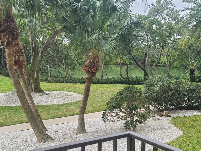 Photo of Listing #U8110286