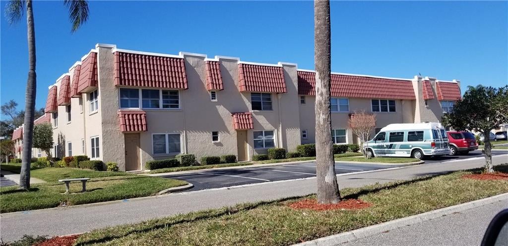 Photo of Listing #U8110357