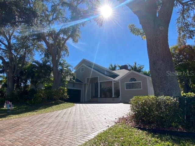 Photo of Listing #U8110450