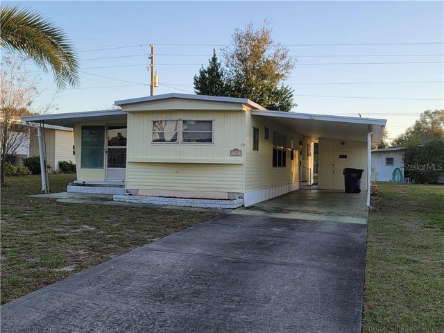 Photo of Listing #U8110675