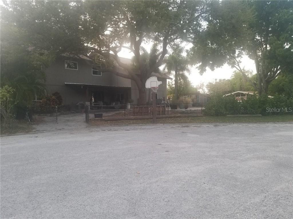 Photo of Listing #U8117875