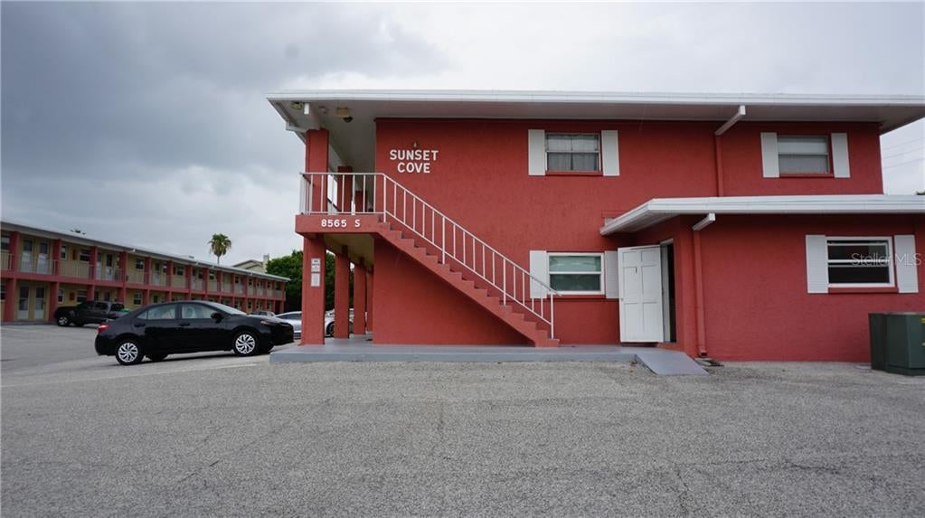 Photo of Listing #U8118152