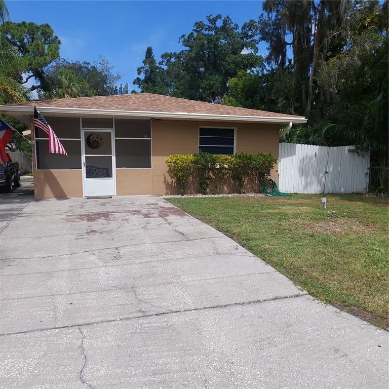 Photo of Listing #U8131096