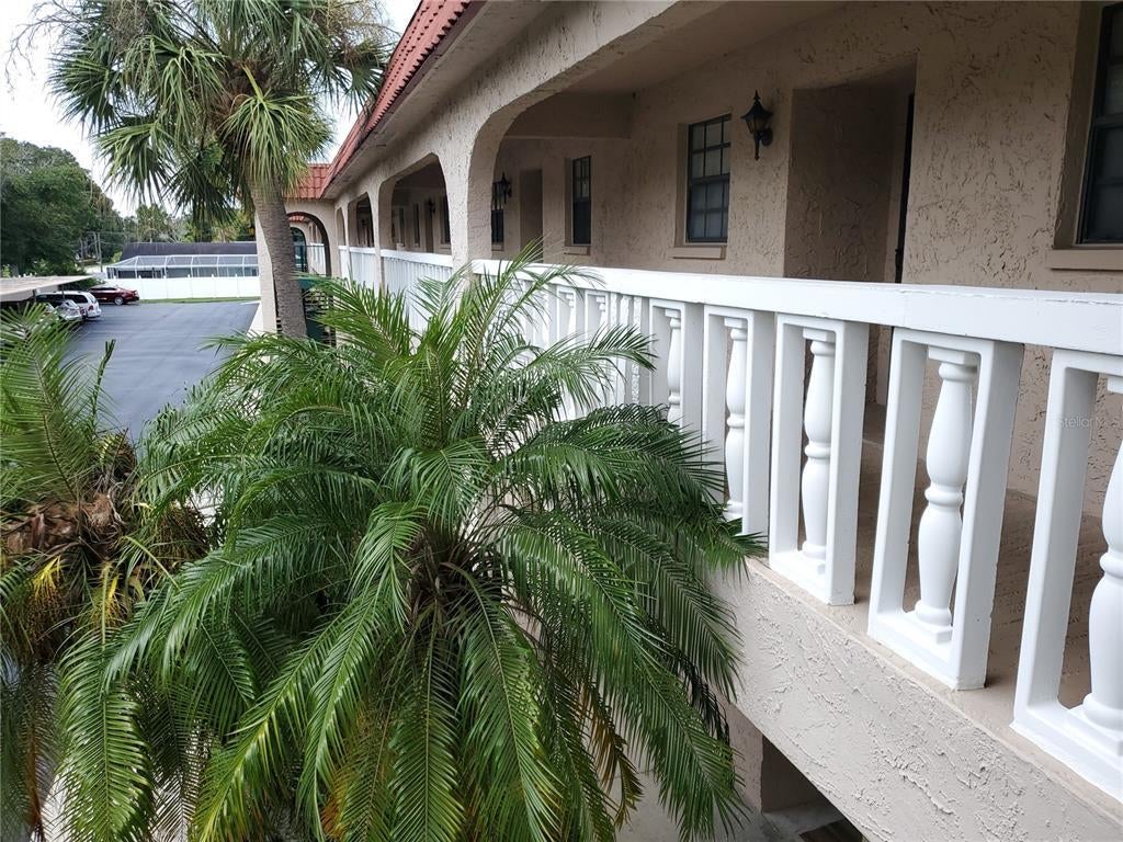 Photo of Listing #U8135287