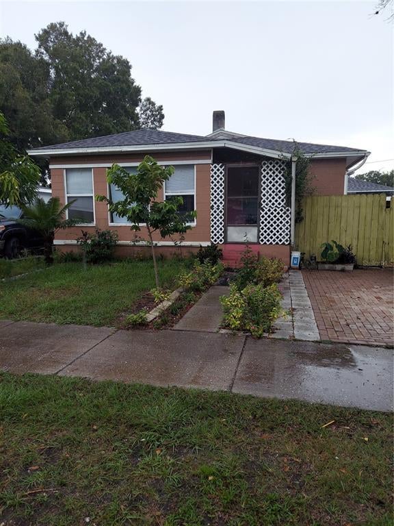 Photo of Listing #U8137453